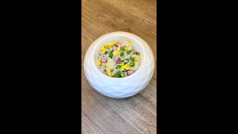 Risotto con Uova e Piselli: Un Piatto Saporito e Semplice