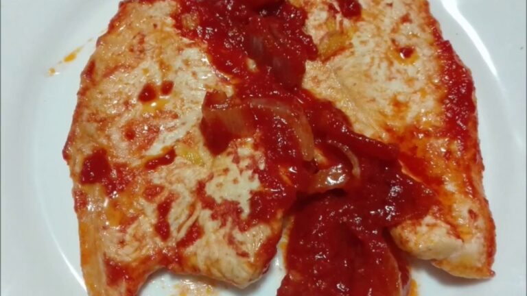Ricetta del Petto di Pollo Intero in Umido: Semplicità e Gusto
