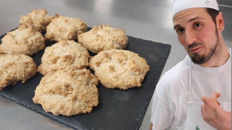 Amaretti Modenesi: Dolci Tradizionali e Deliziosi