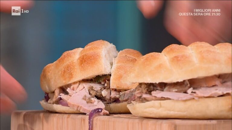 Panino con Porchetta e Cipolla: Un Delizioso Gusto Italiano