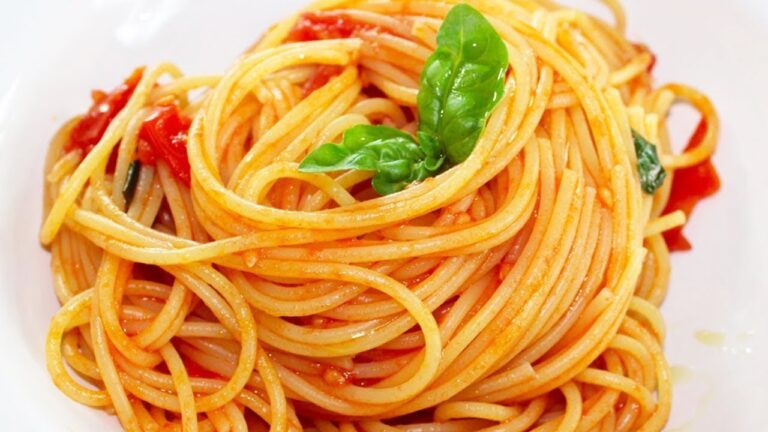 Pasta ai Pomodorini Freschi: Ricetta Semplice e Gustosa