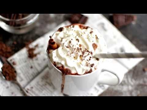 Guida alle Calorie della Tazza di Cioccolata Calda