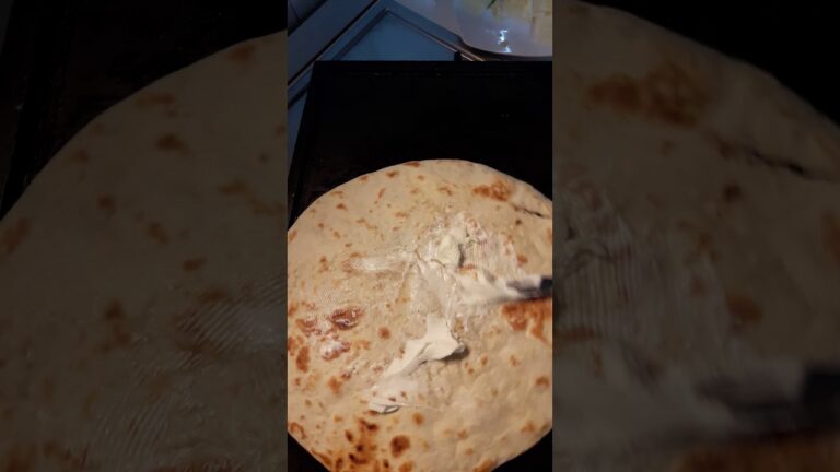 Piadina con Salmone, Philadelphia e Rucola: Un Gusto Irresistibile