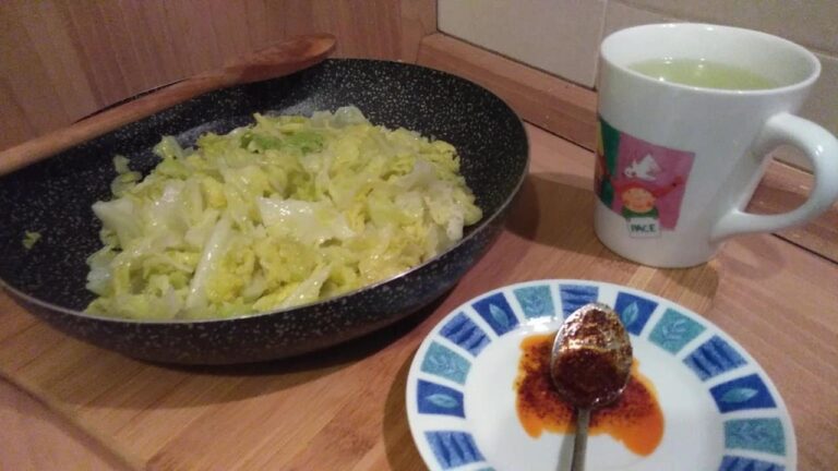 Verza Lessata e Ripassata in Padella: Un Contorno Semplice e Gustoso