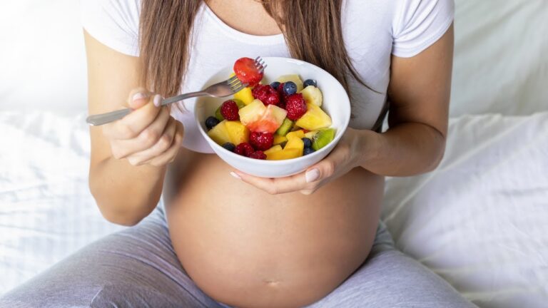 Benefici Nutrienti della Mela Rossa: Calorie e Salute