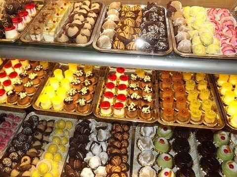 Bignè alla Crema con Glassa: Una Delizia Irresistibile